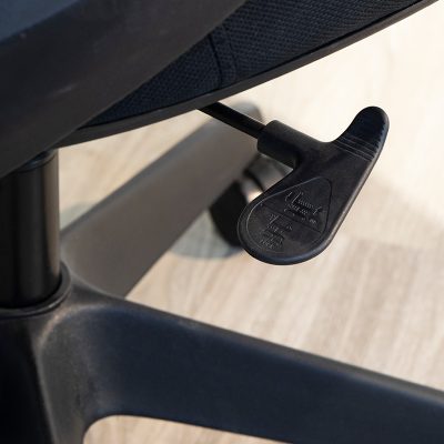 mesh seat and back keeps you cool
