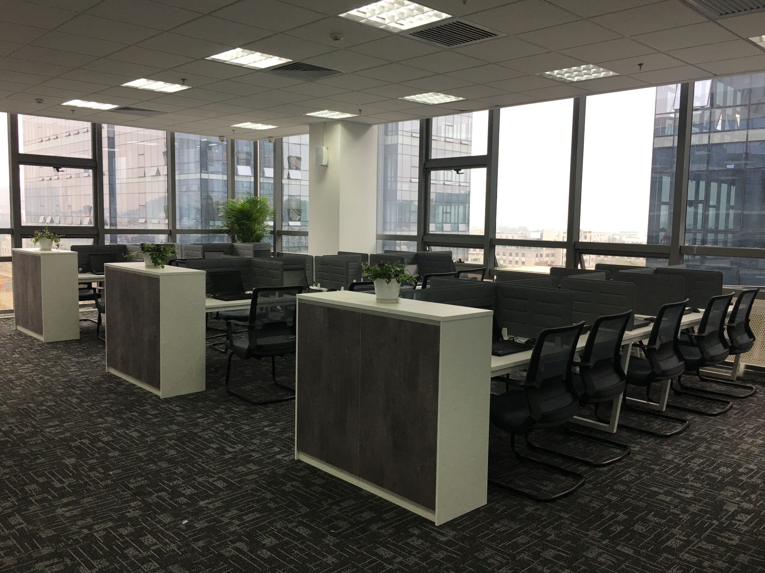 Meet&Co office furniture project open plan office